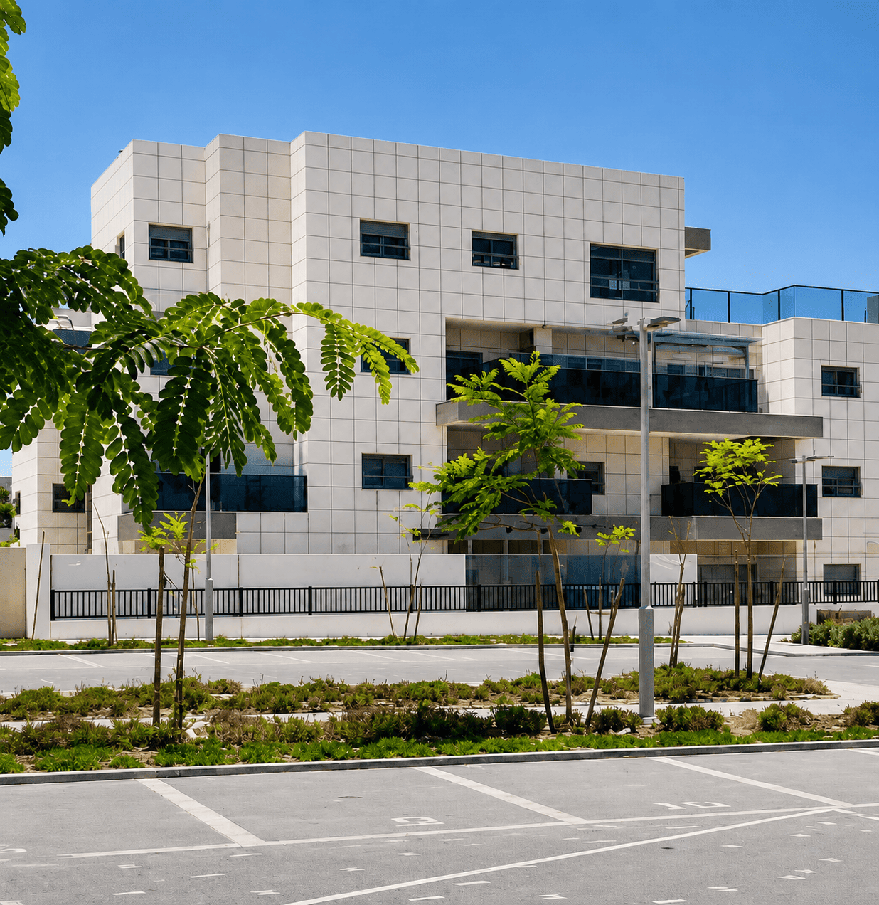 Facade coatings building application